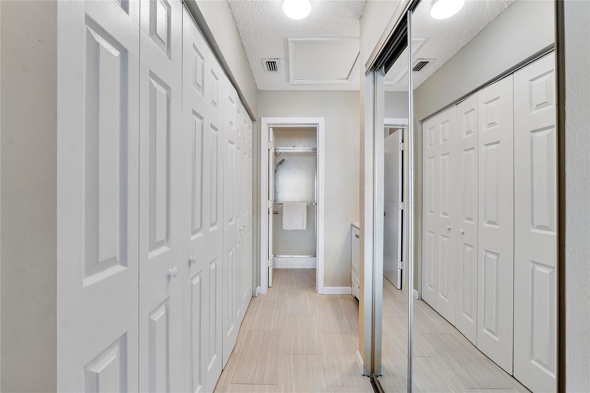 2112 Congressional Way 2112