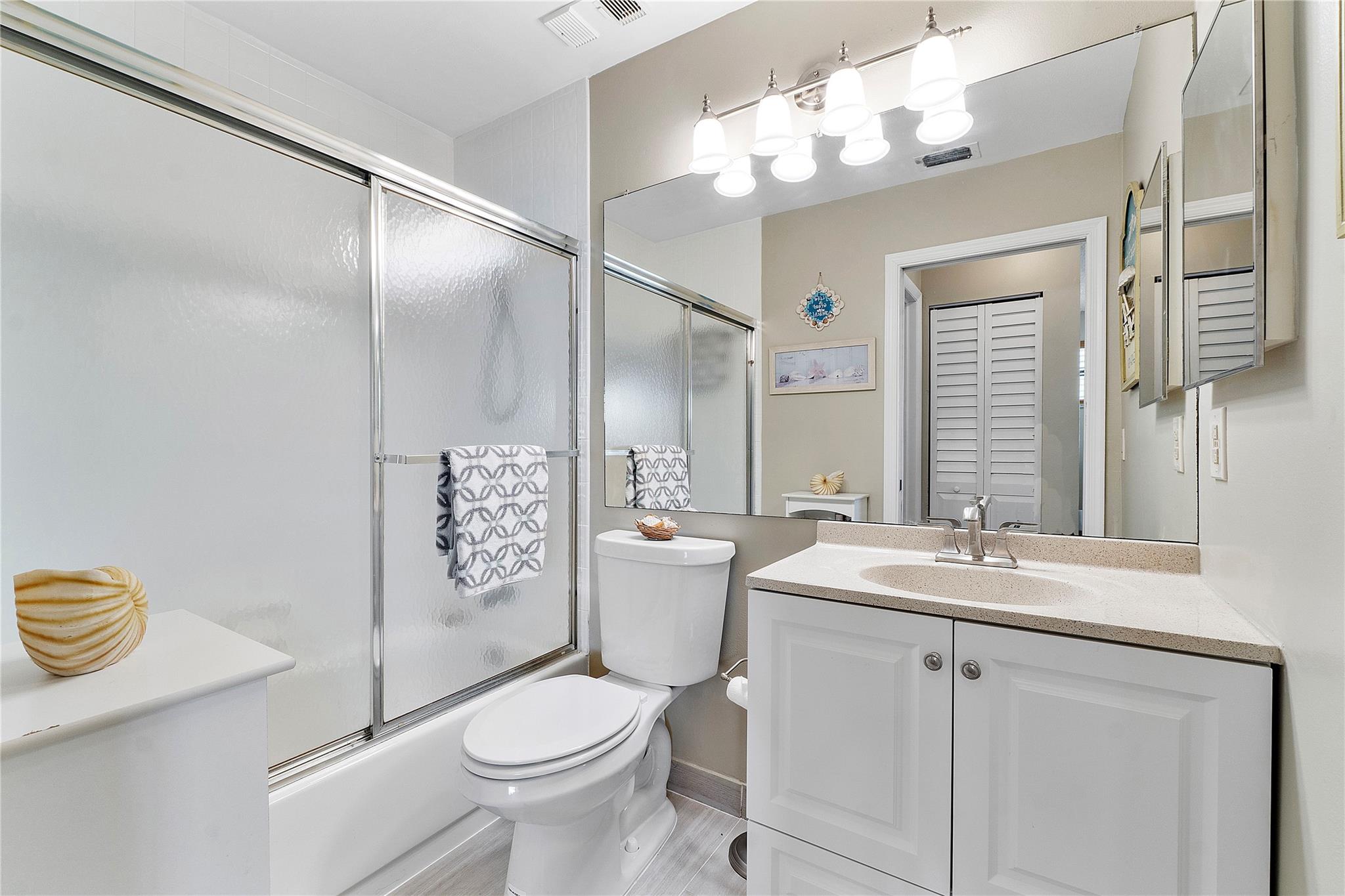 2112 Congressional Way 2112