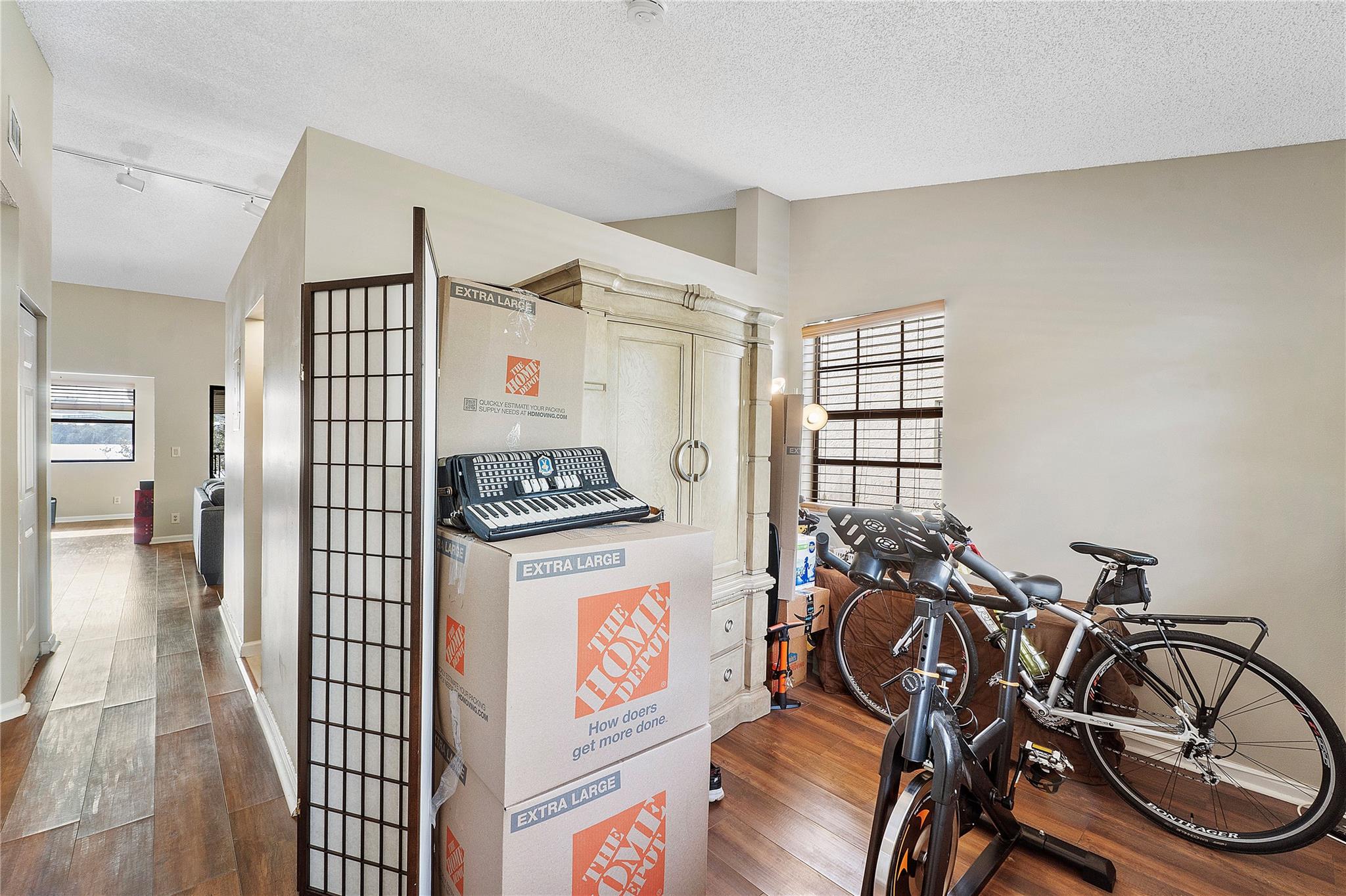 2112 Congressional Way 2112