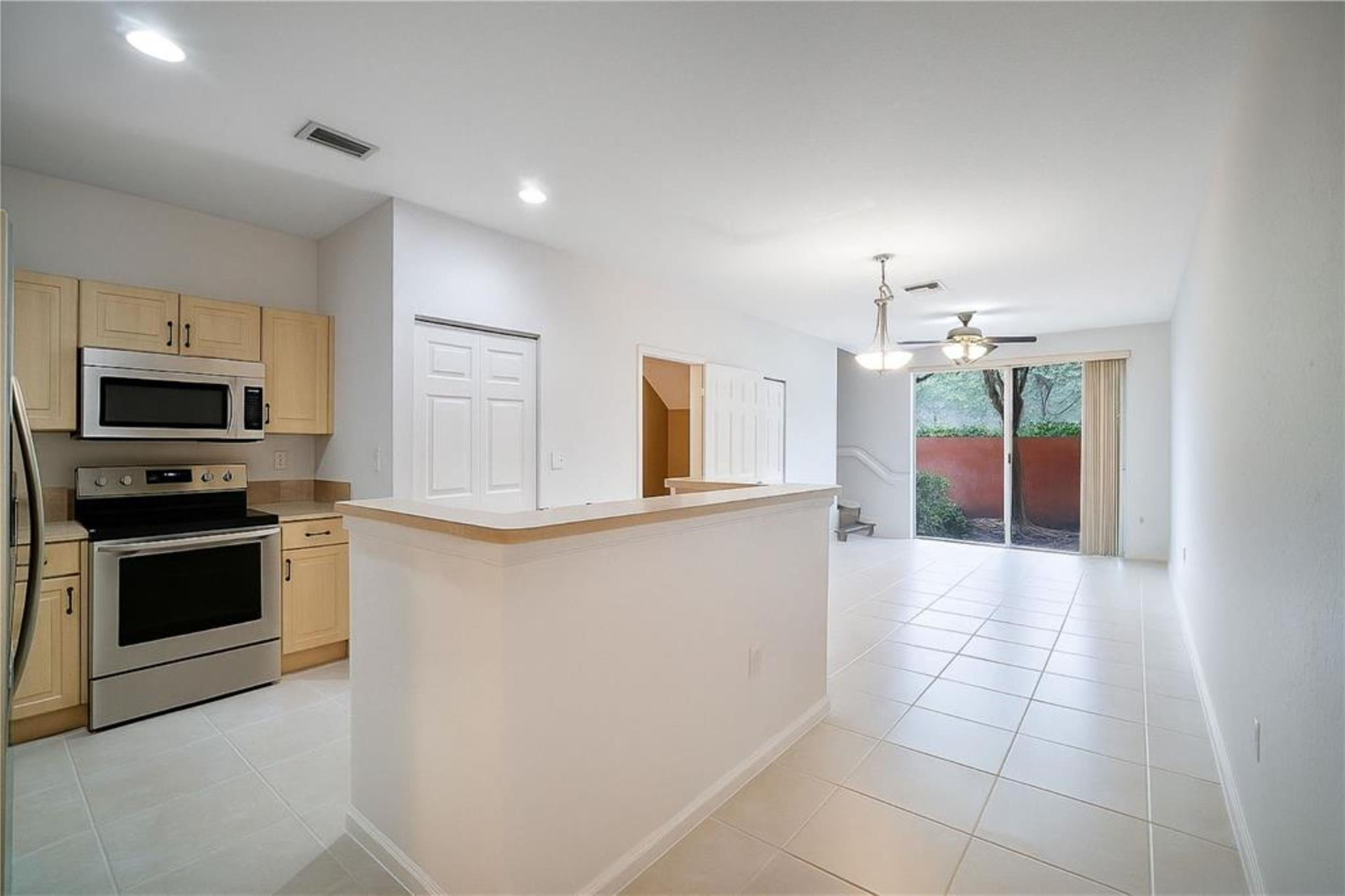 6373 Landings Way