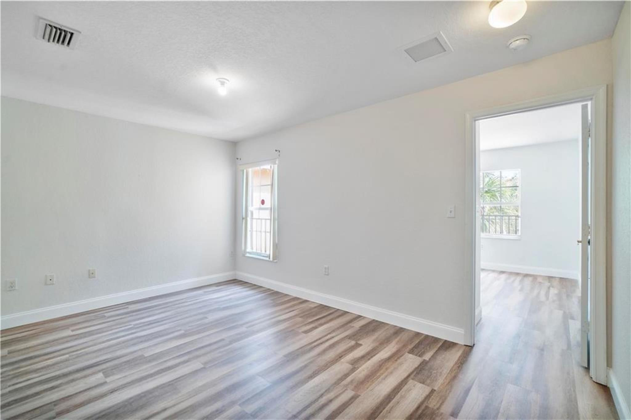 6373 Landings Way
