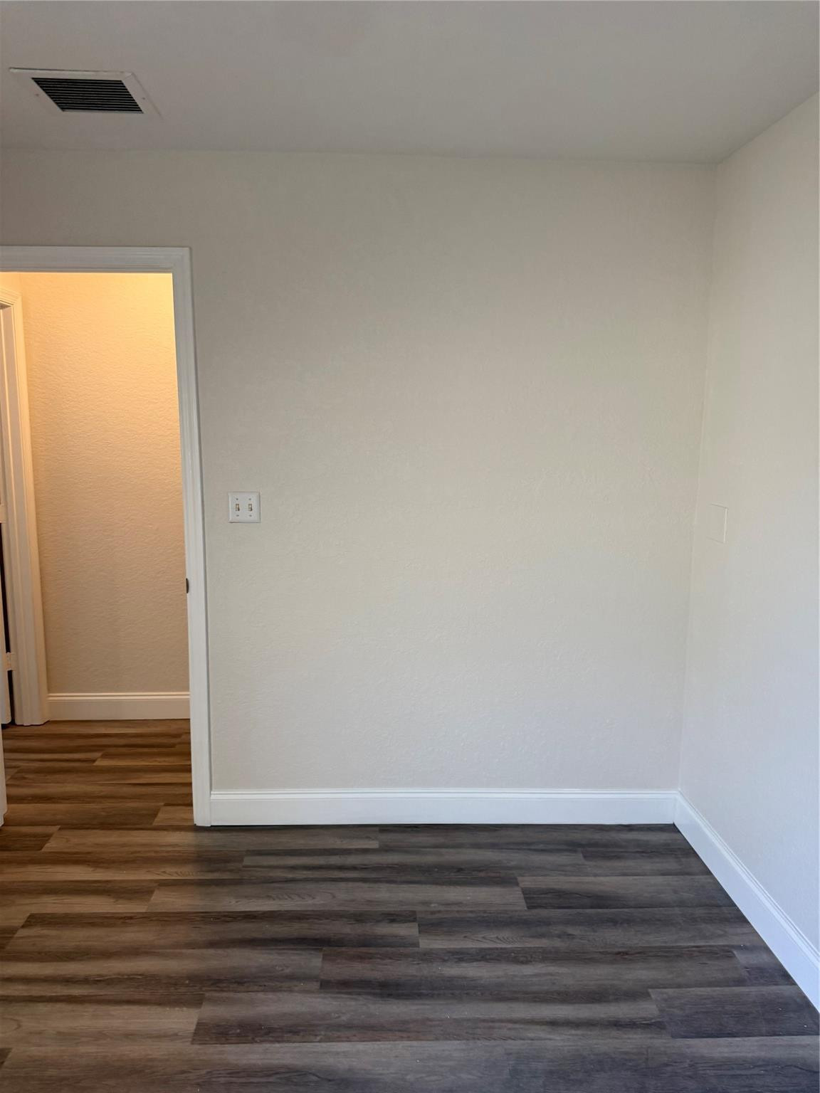 6373 Landings Way