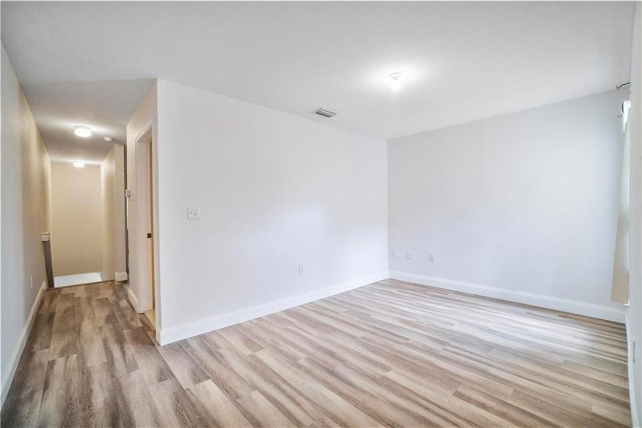 6373 Landings Way