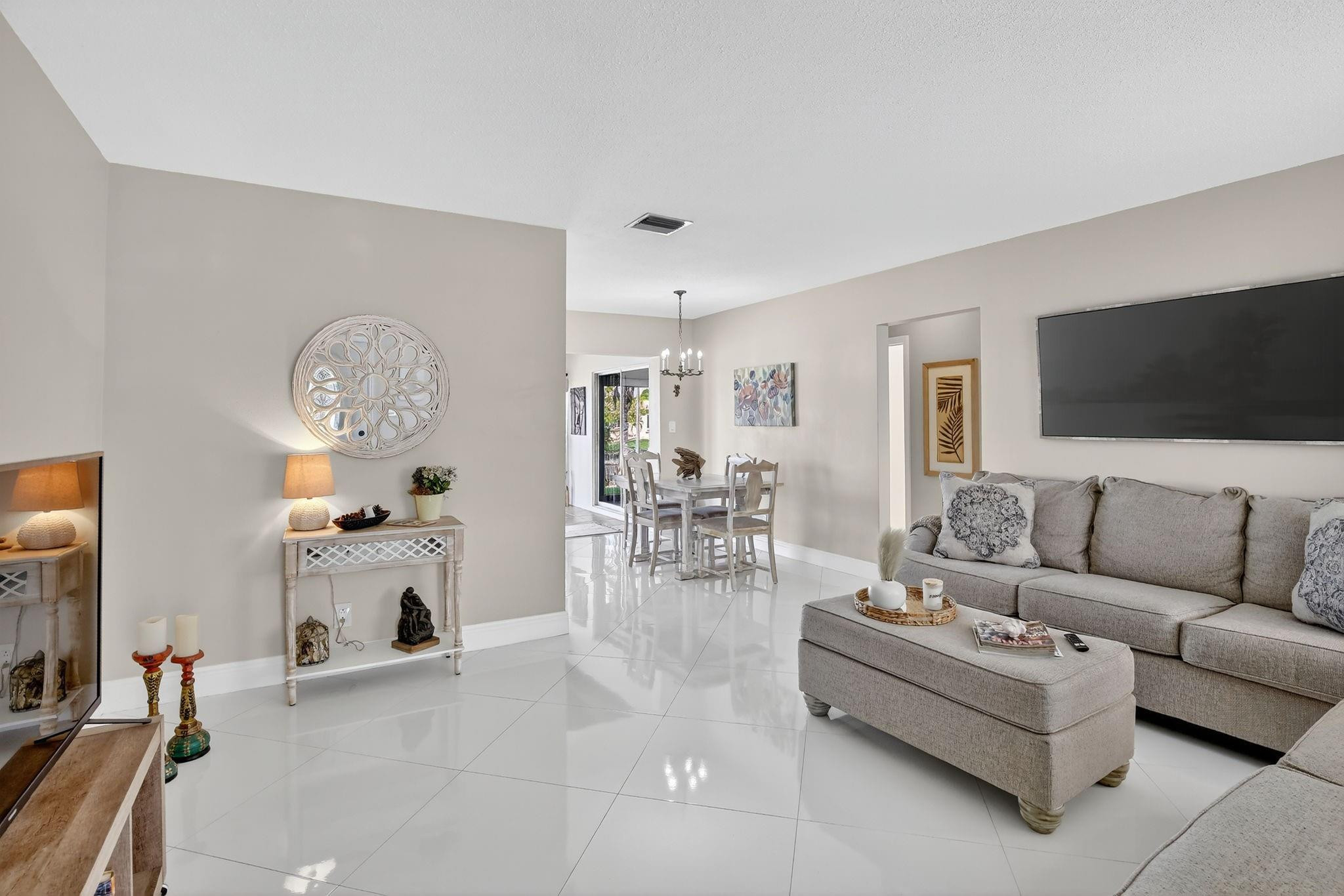 4305 NW 49th Dr