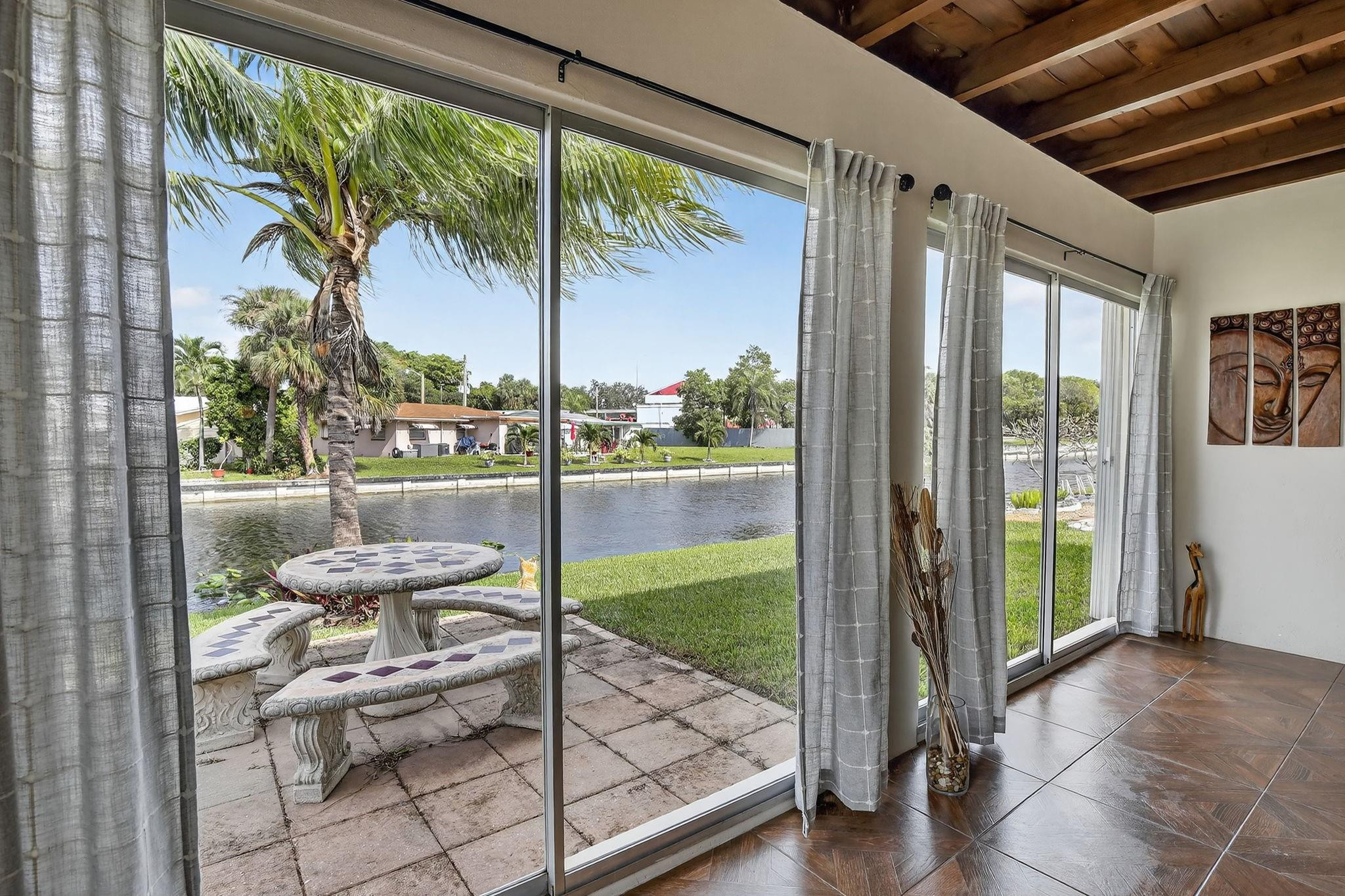 4305 NW 49th Dr