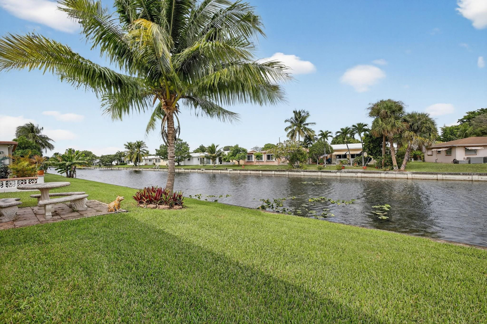 4305 NW 49th Dr
