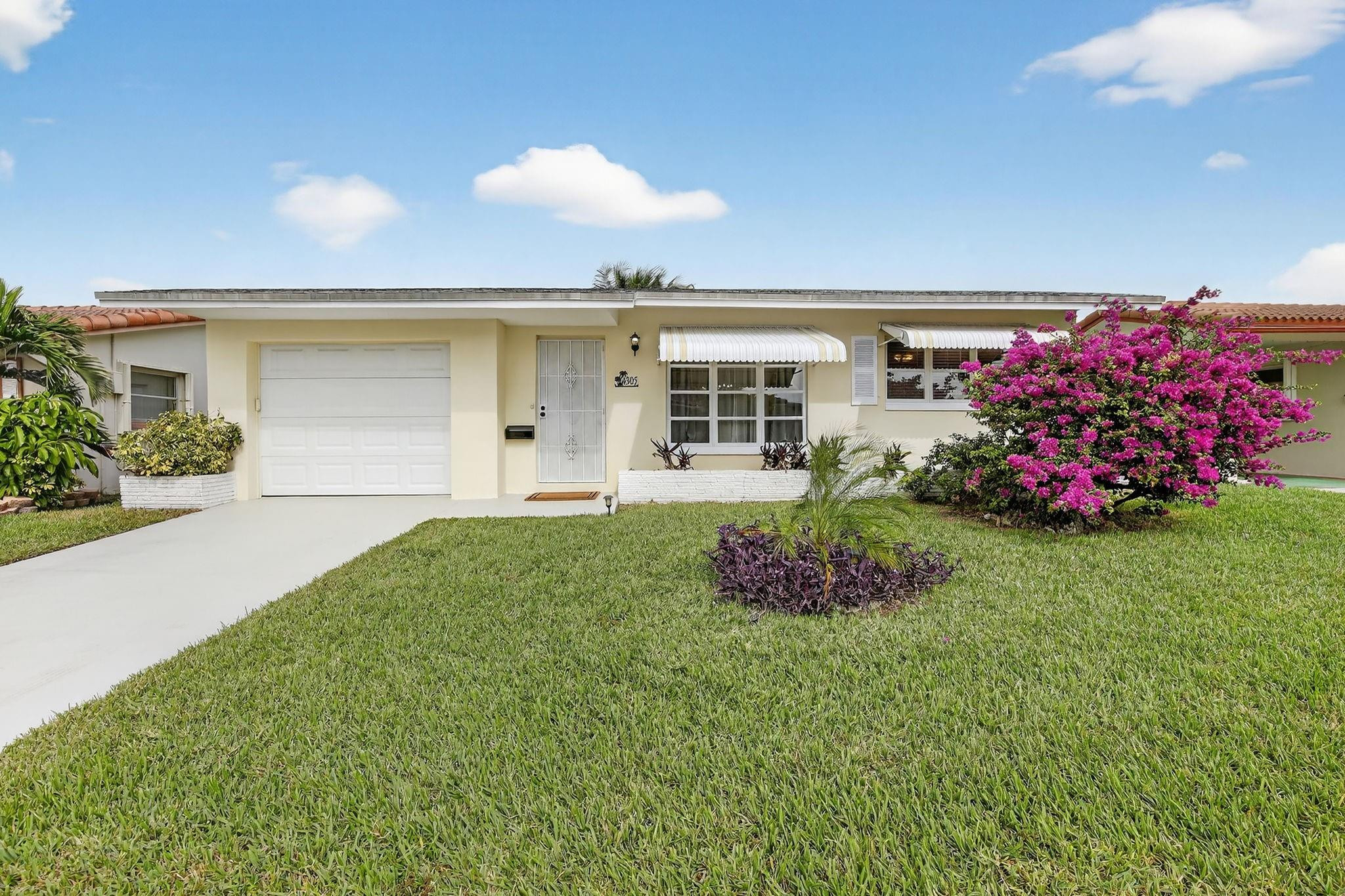 4305 NW 49th Dr