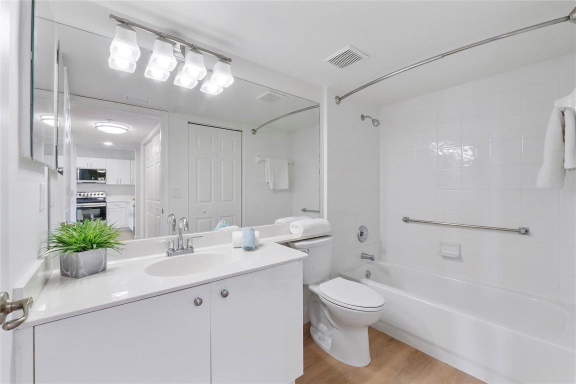 7763 Southampton Ter 102