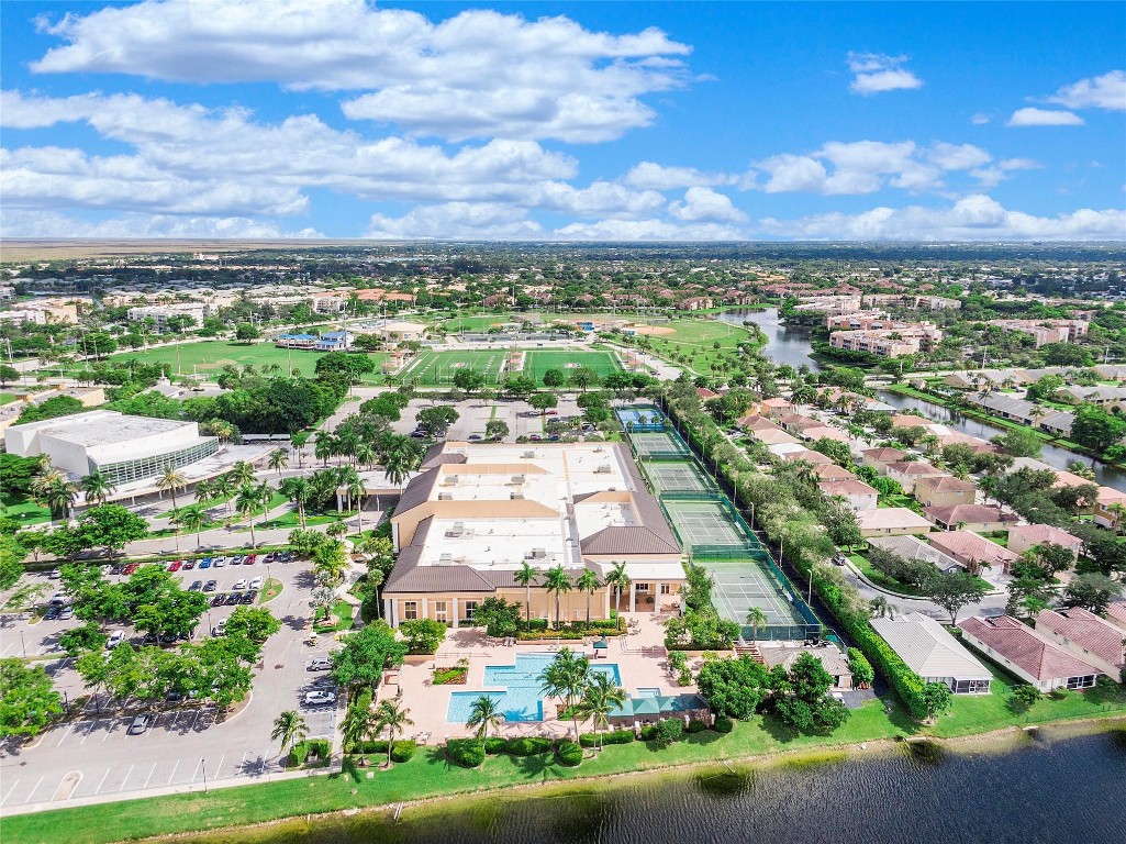 7763 Southampton Ter 102