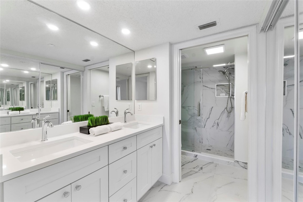 7763 Southampton Ter 102