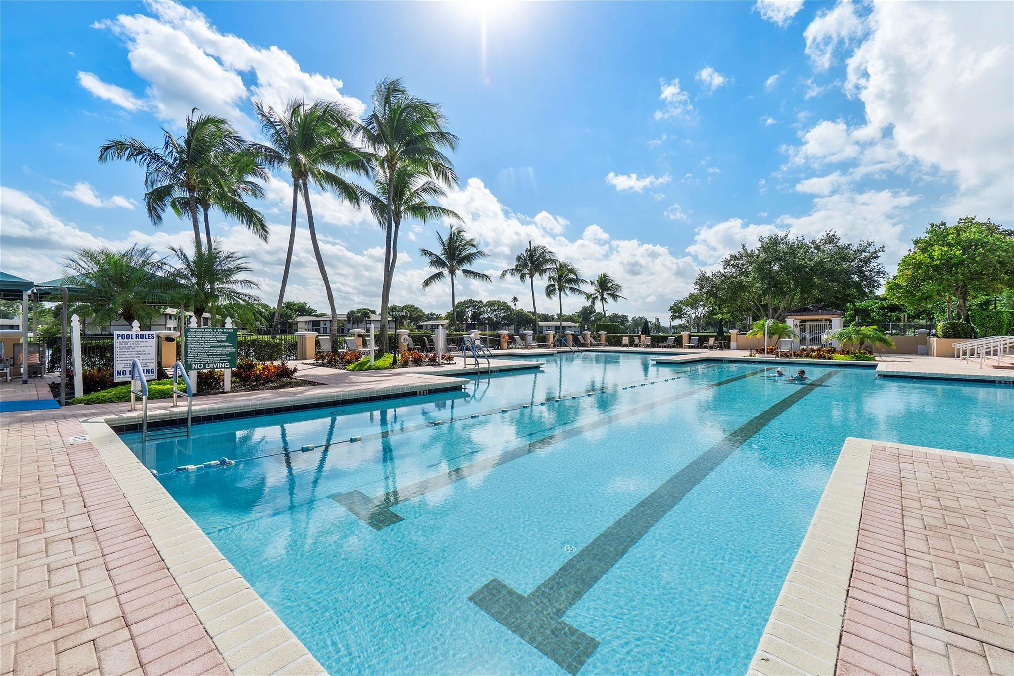 7763 Southampton Ter 102