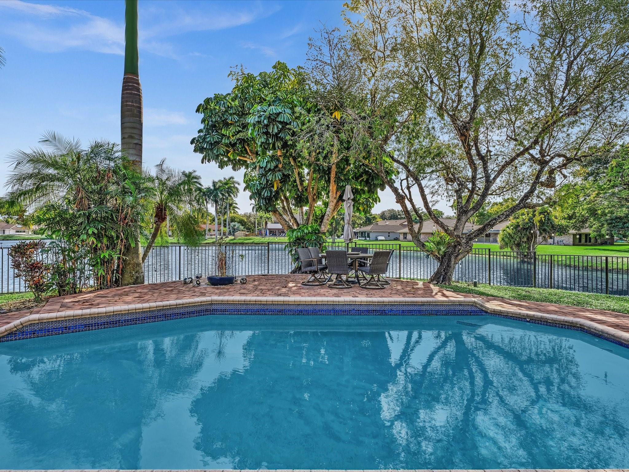 10320 NW 6th Street