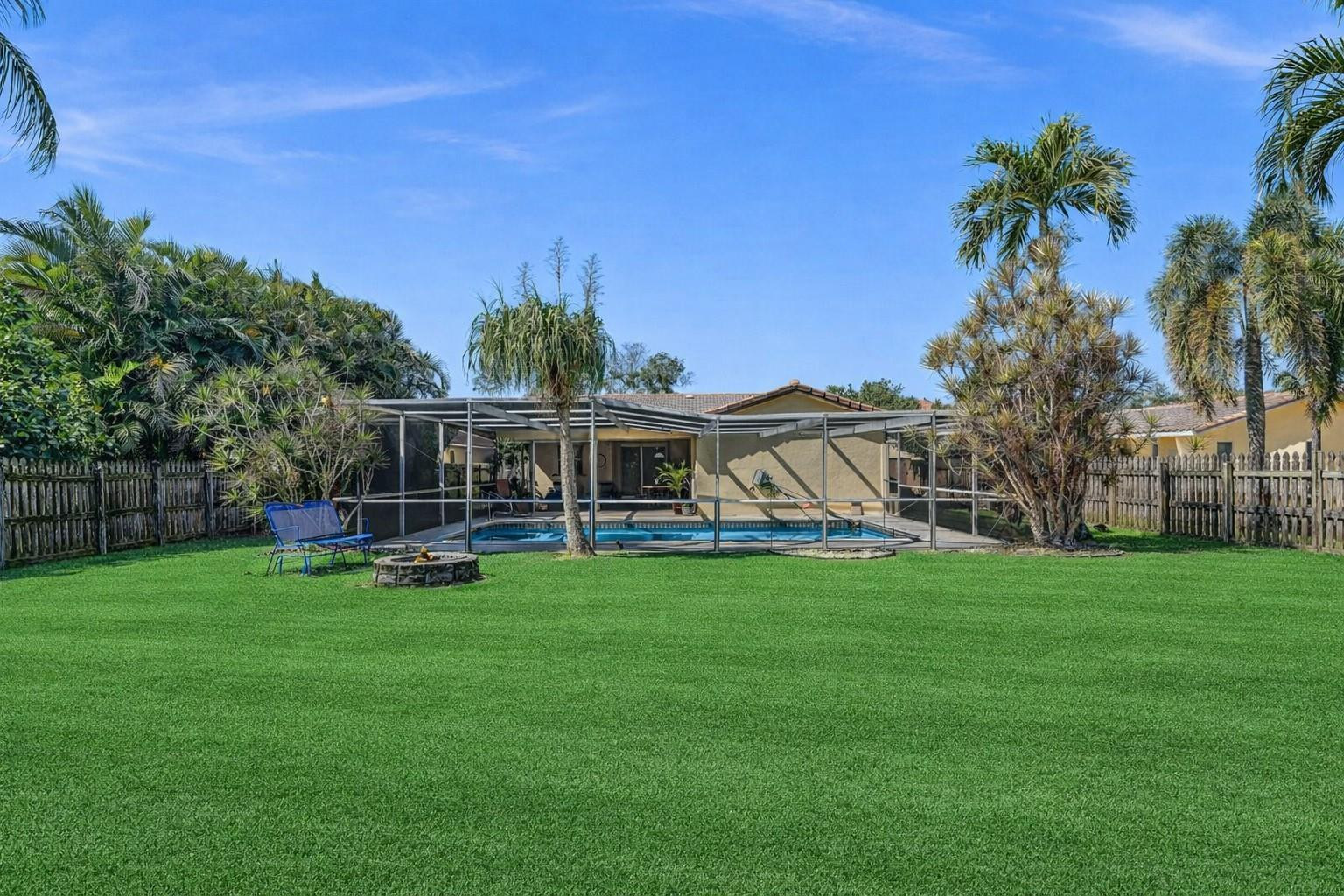 895 NW 87th Avenue