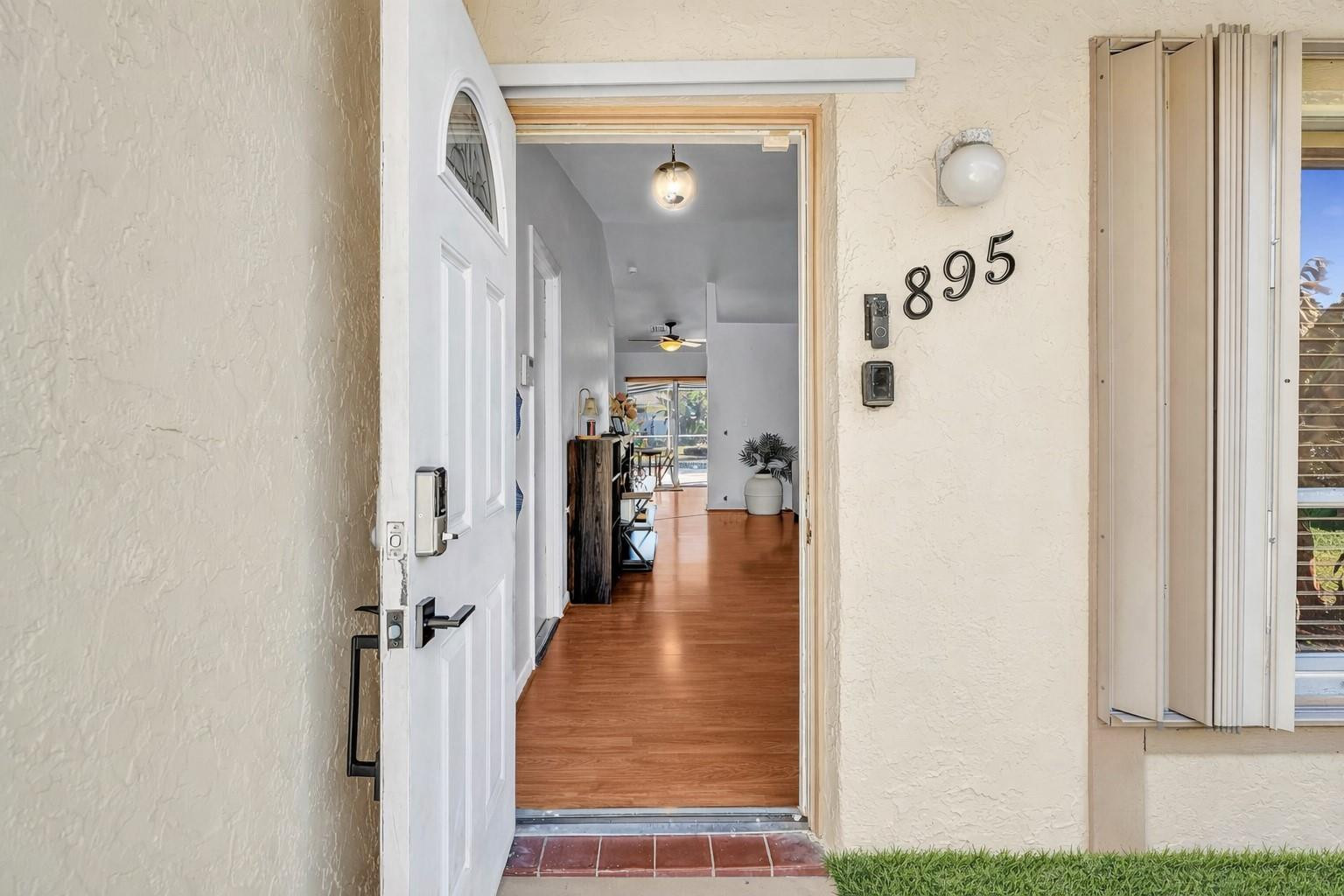 895 NW 87th Avenue
