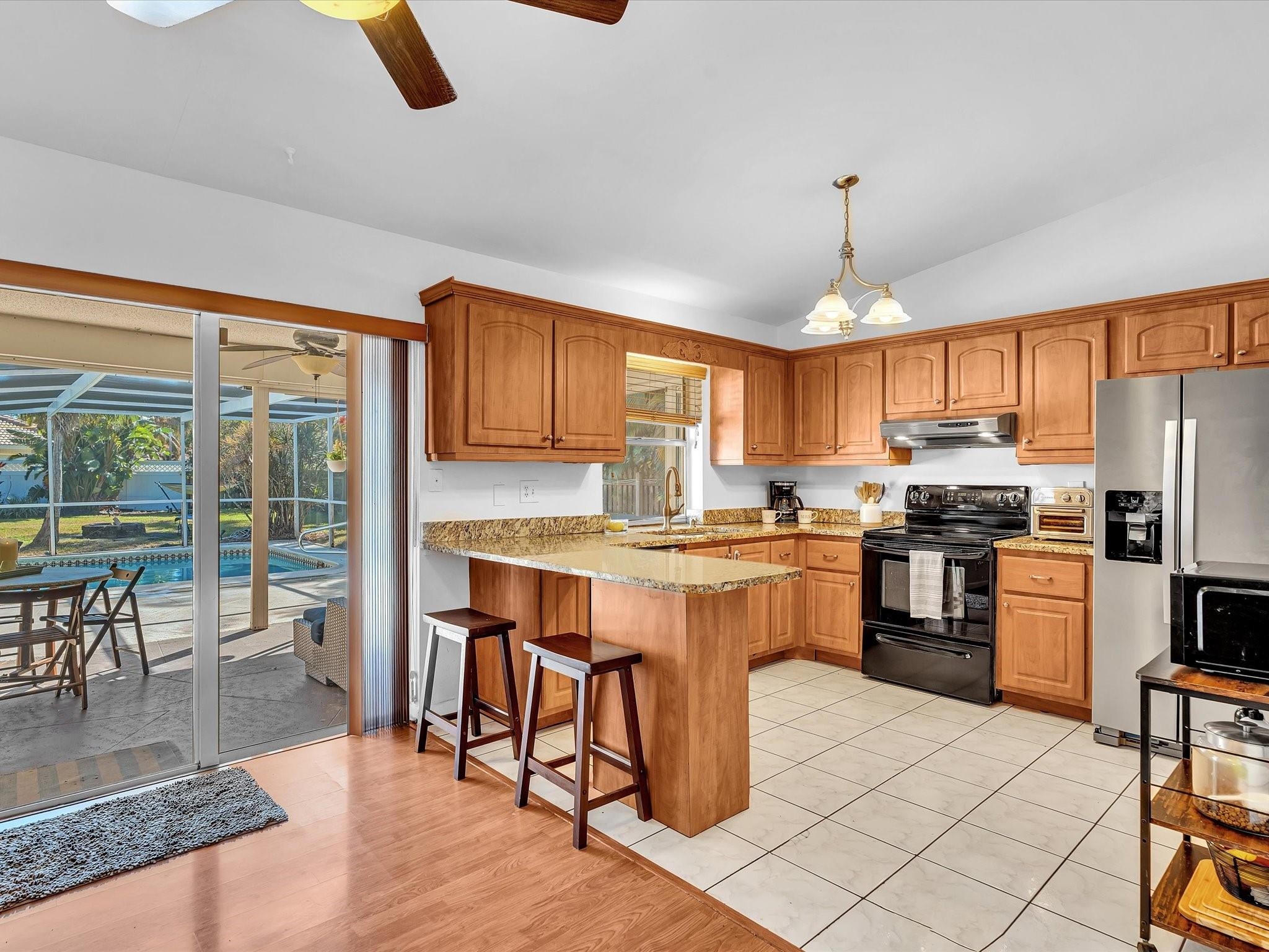 895 NW 87th Avenue