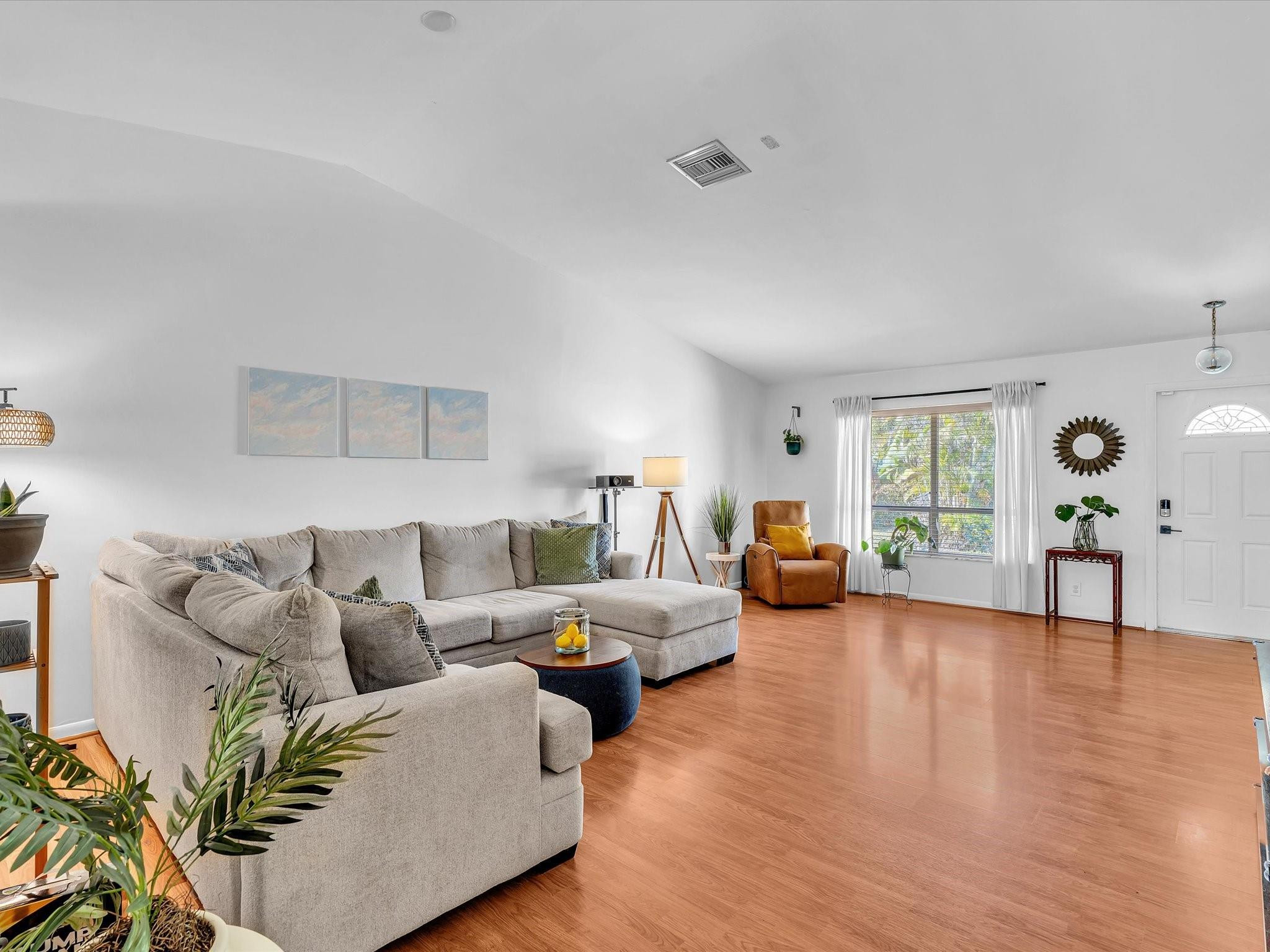 895 NW 87th Avenue