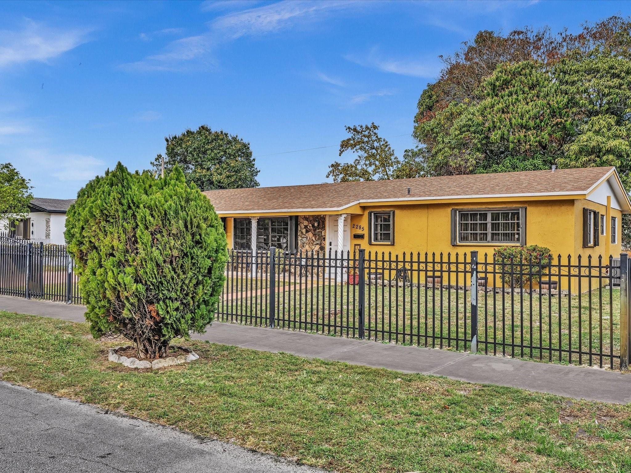 2285 NW 195th Street