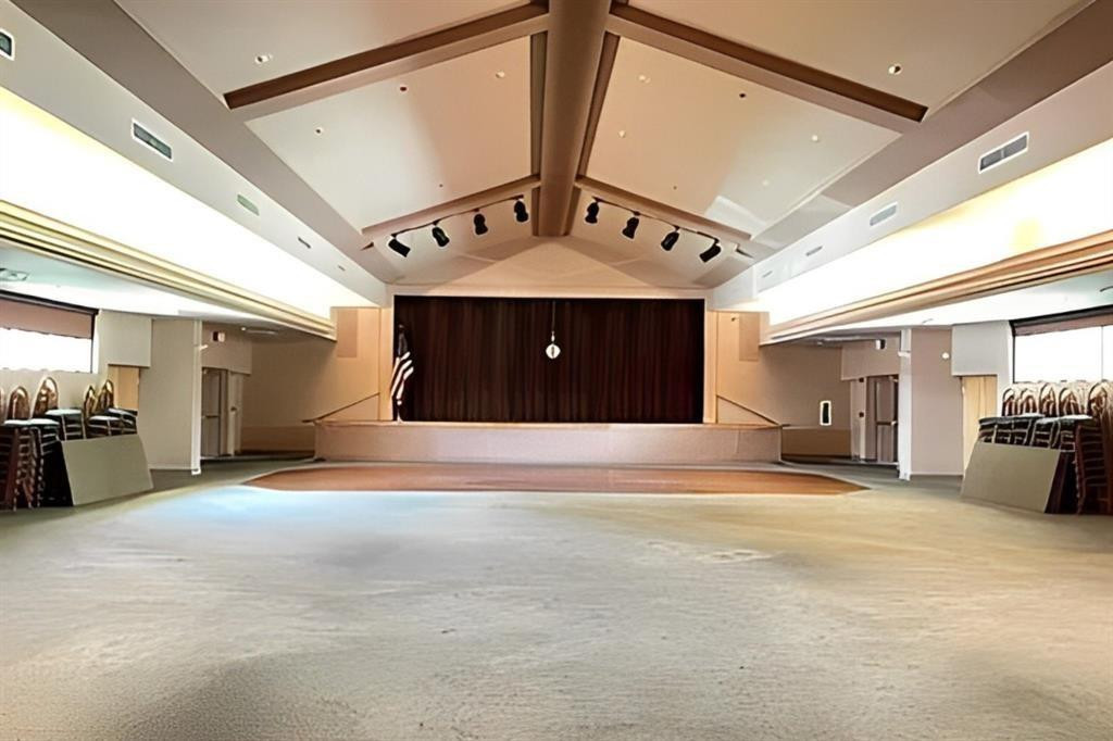 7500 NW 5th Court 104