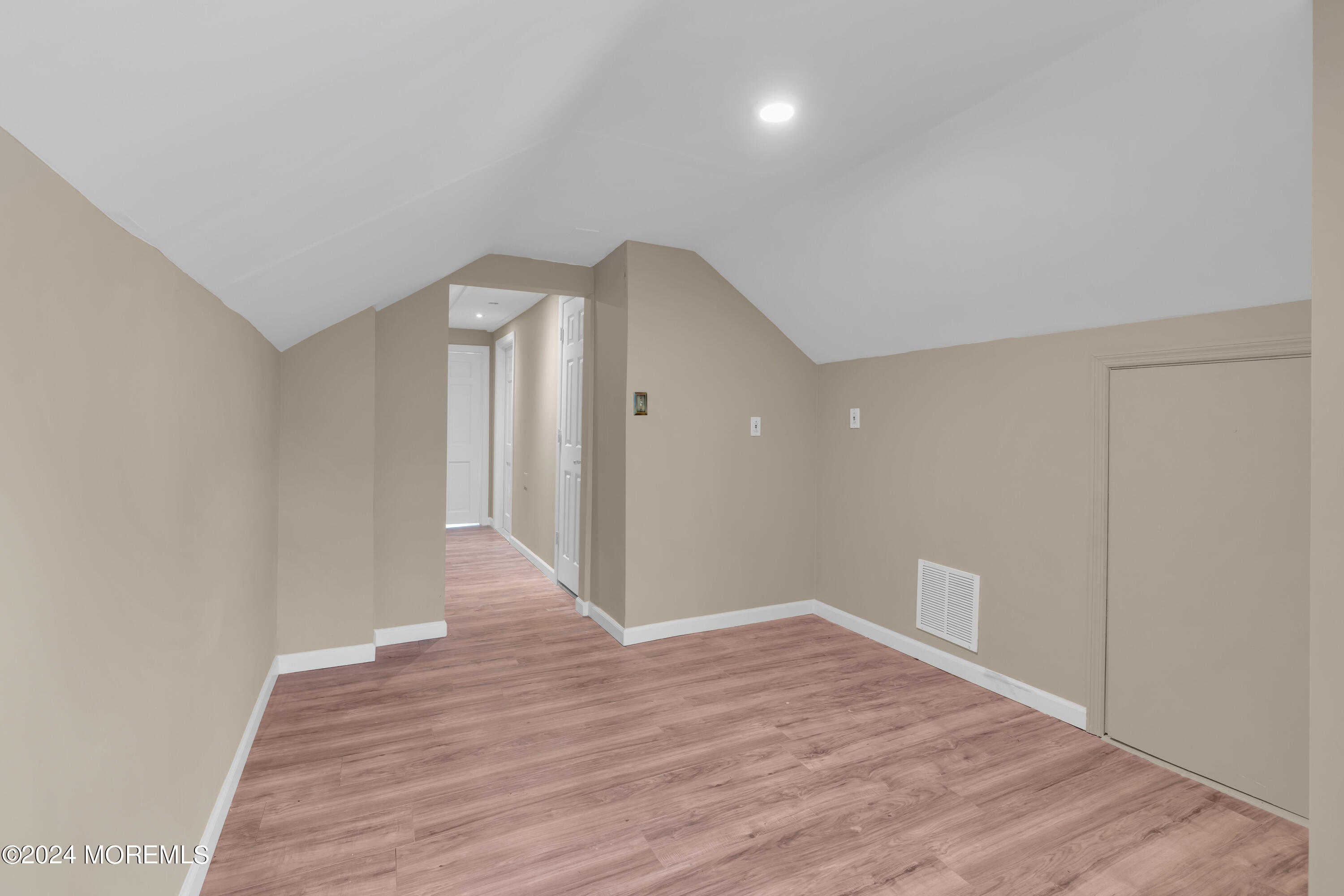 66 Wood Avenue