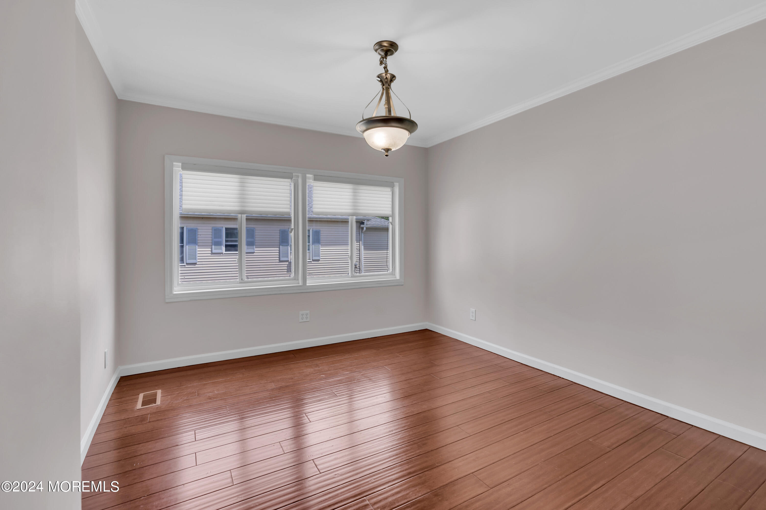 66 Wood Avenue
