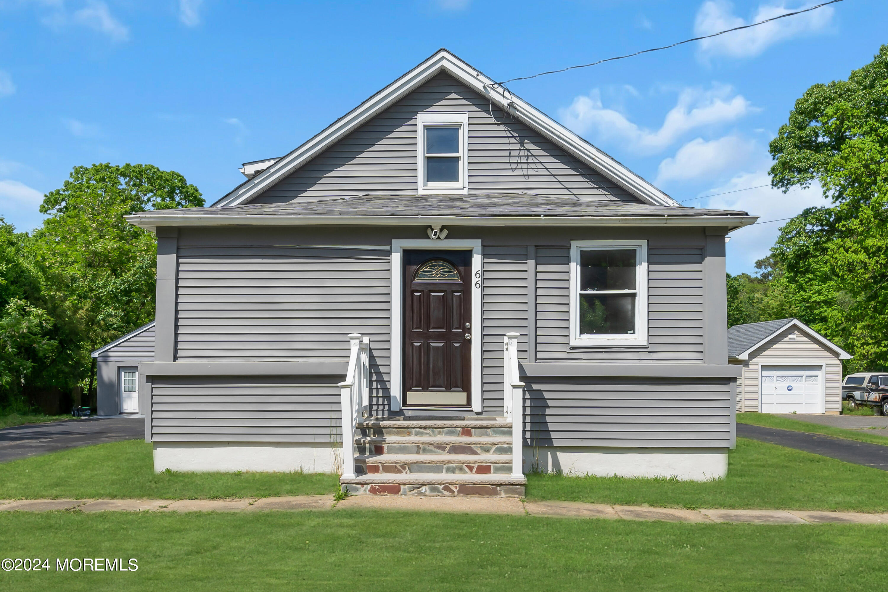 66 Wood Avenue