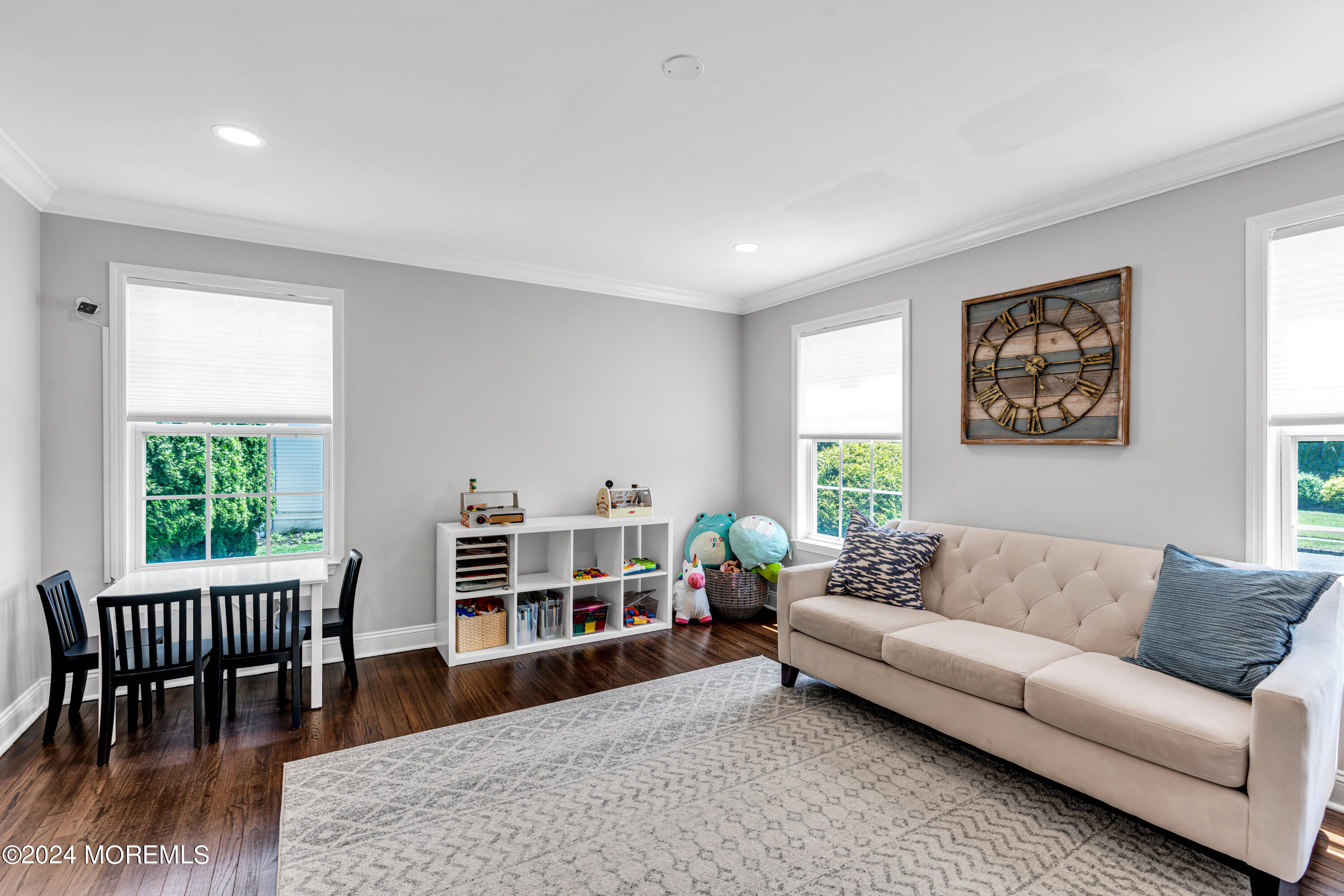 24 Glacier Drive