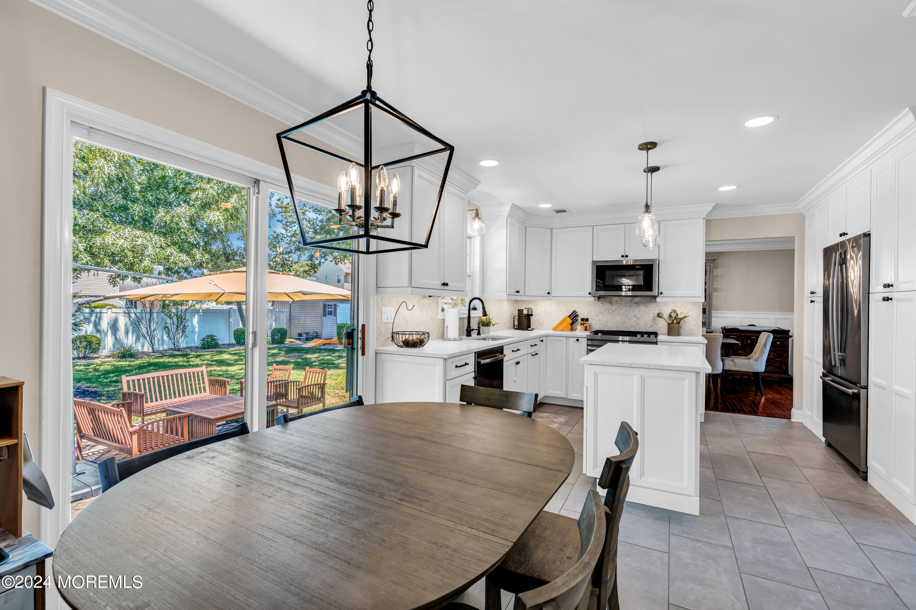 24 Glacier Drive