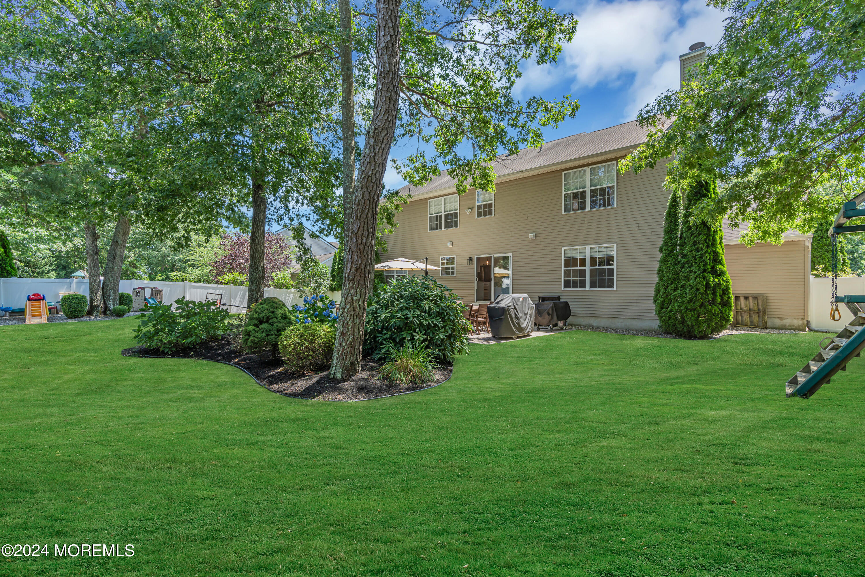 24 Glacier Drive