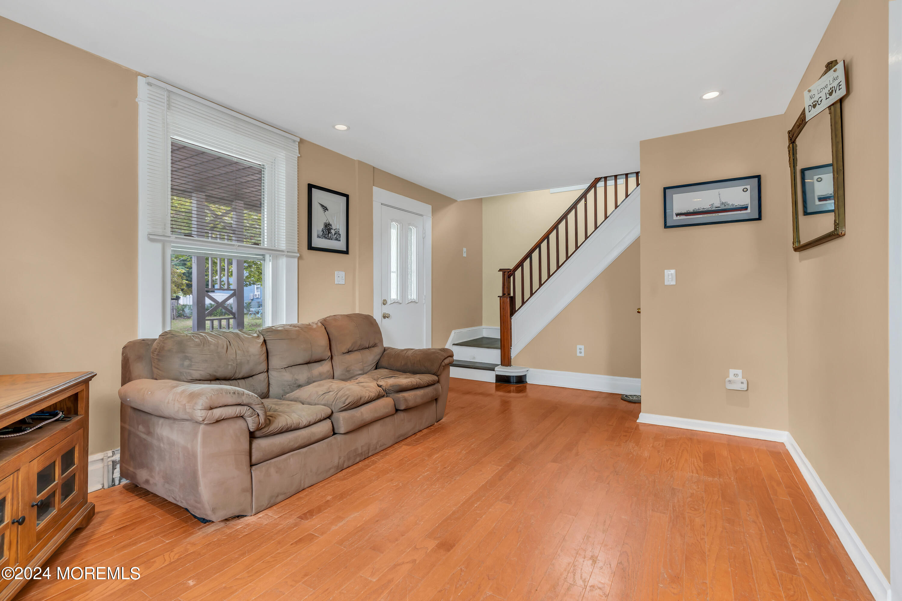 7 Maple Street