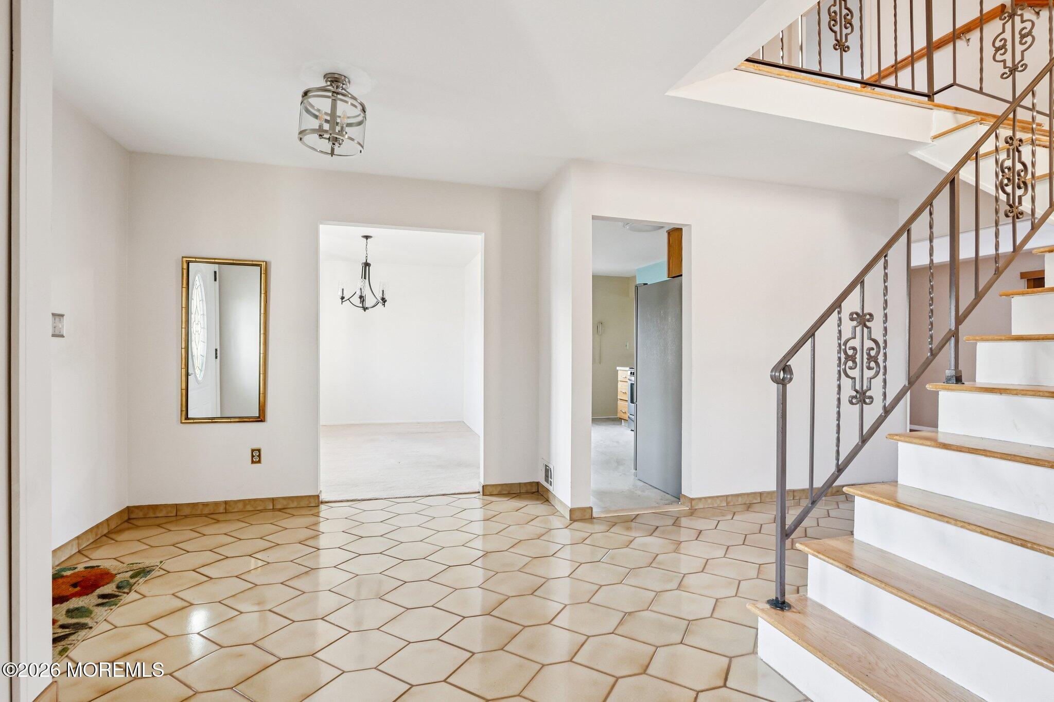 13 Cresci Boulevard