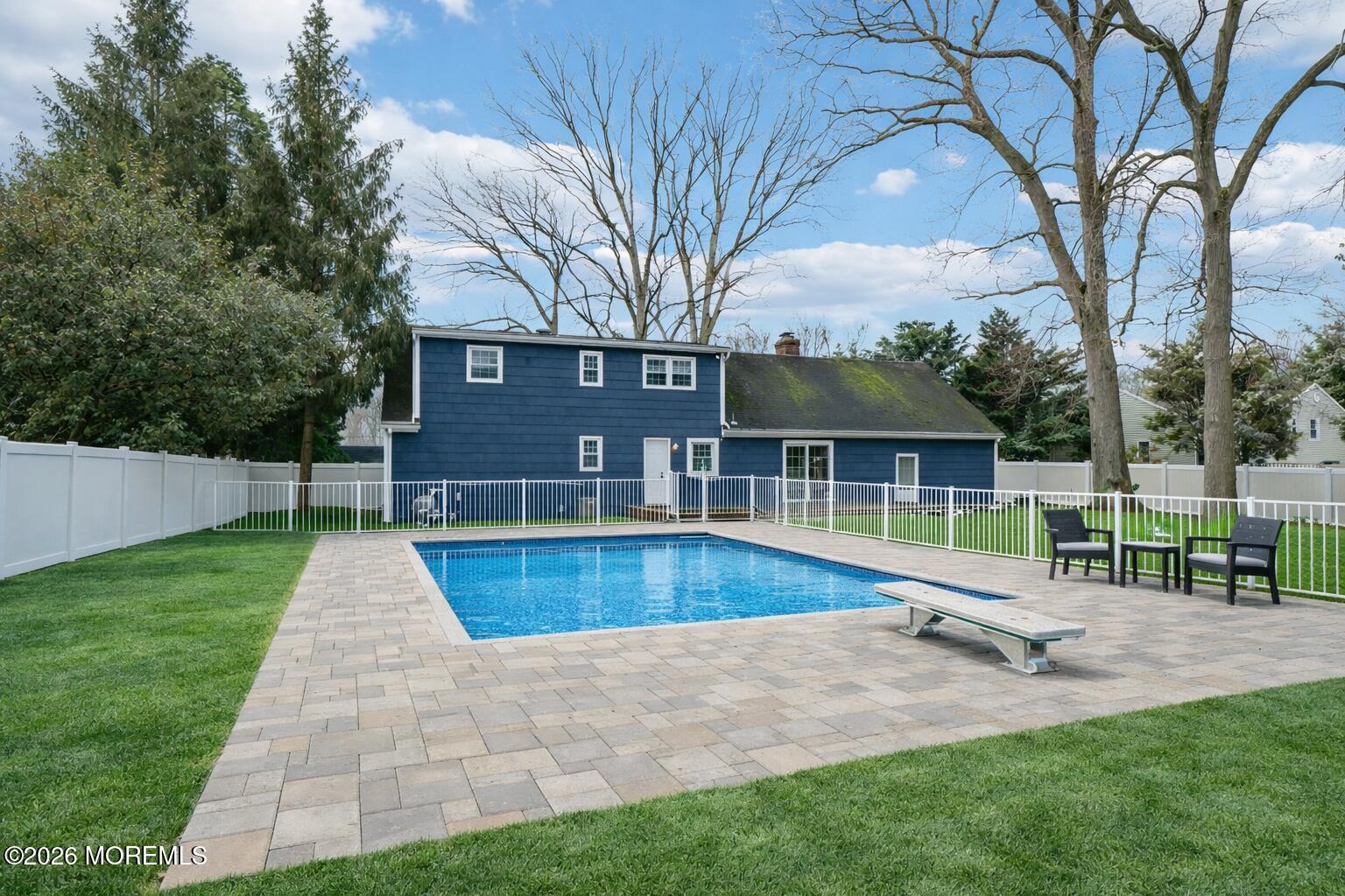 84 Robbins Court