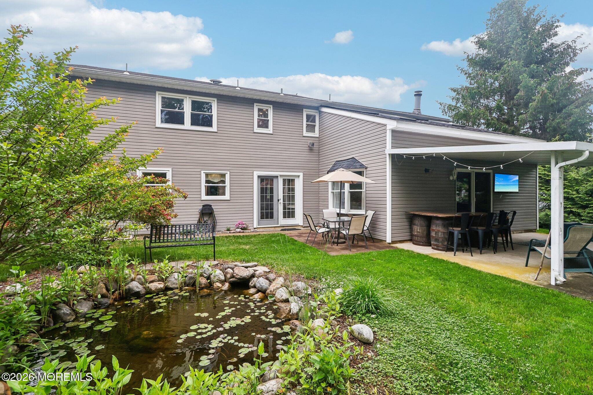 5 Sugarbush Road