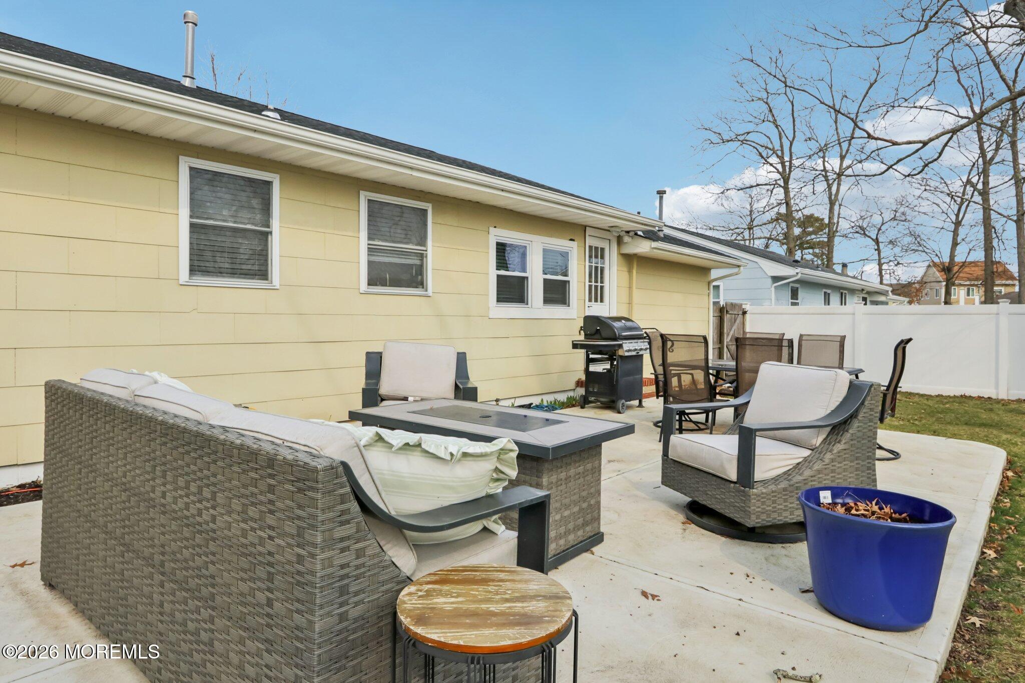 631 Twin River Drive