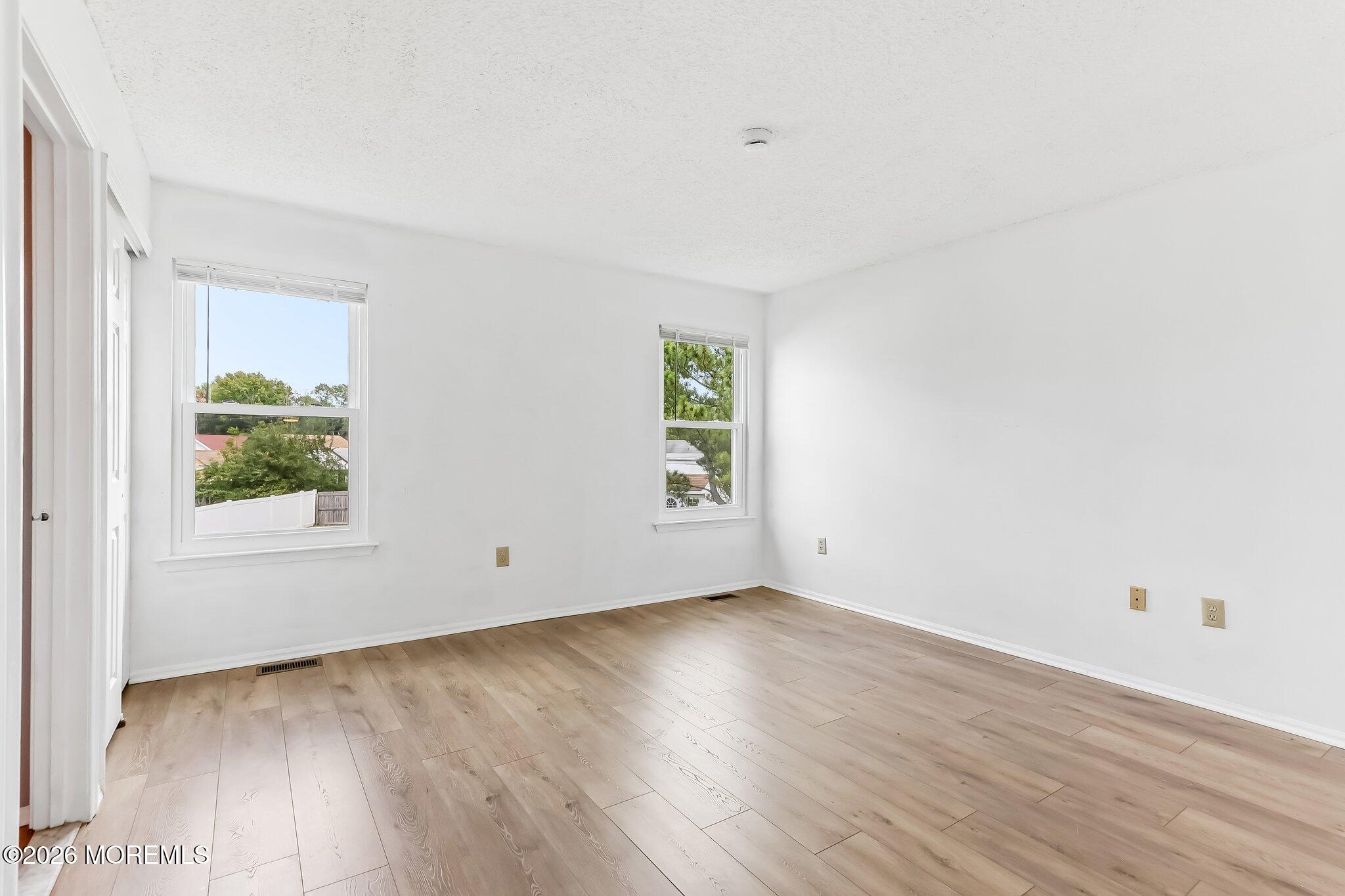 25 Longbrook Lane