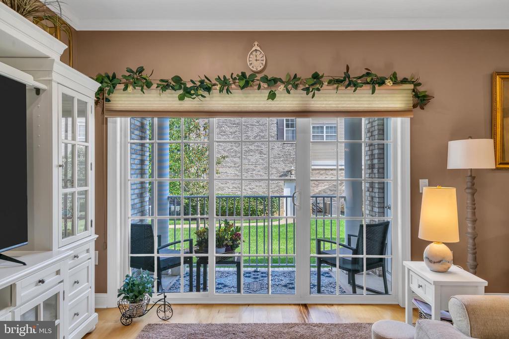 105 CANTERBURY LANE