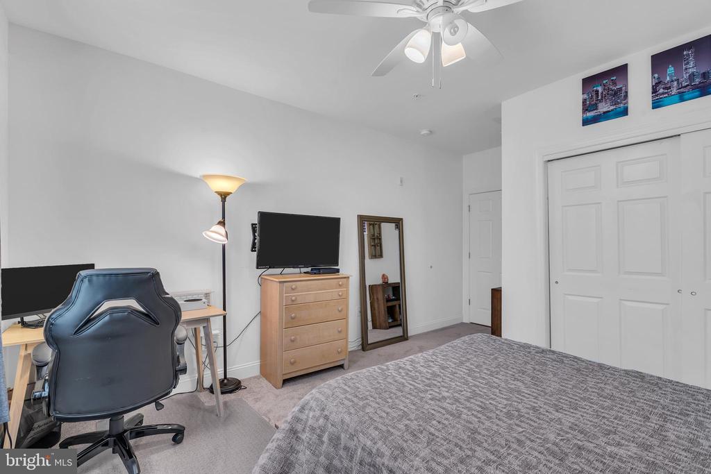 105 CANTERBURY LANE