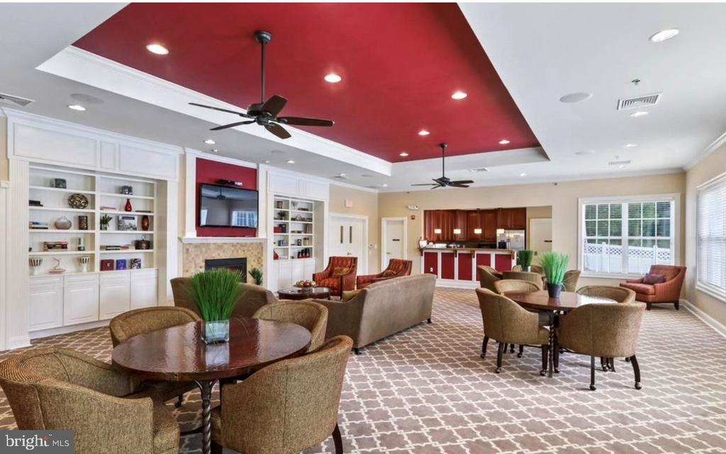 105 CANTERBURY LANE