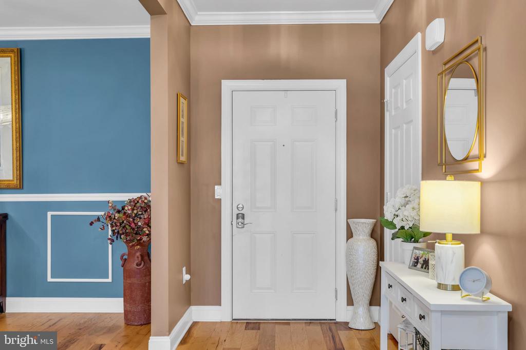 105 CANTERBURY LANE