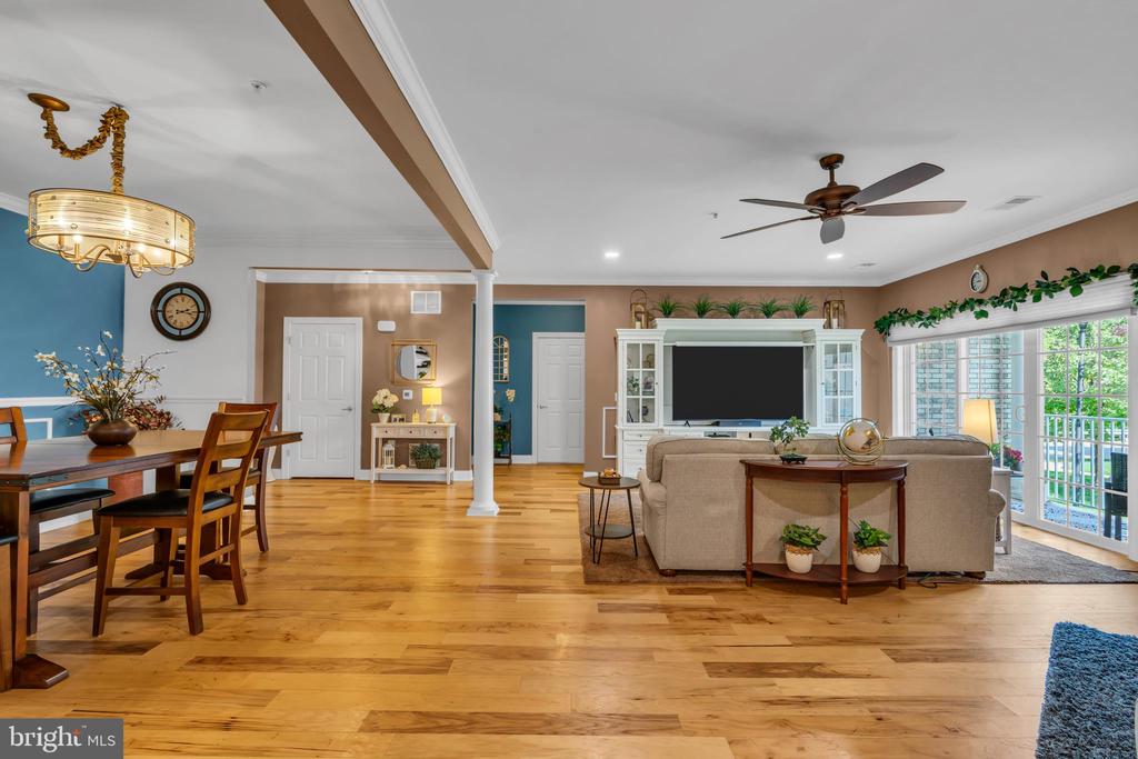 105 CANTERBURY LANE