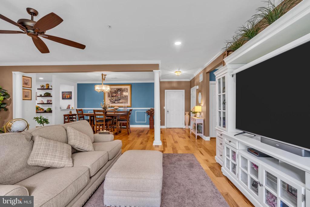 105 CANTERBURY LANE
