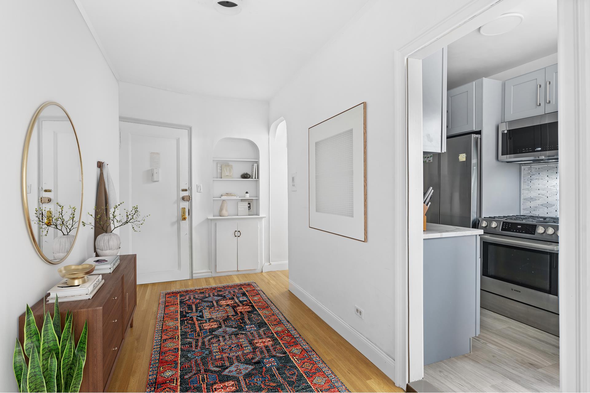 601 E 19TH Street 2M