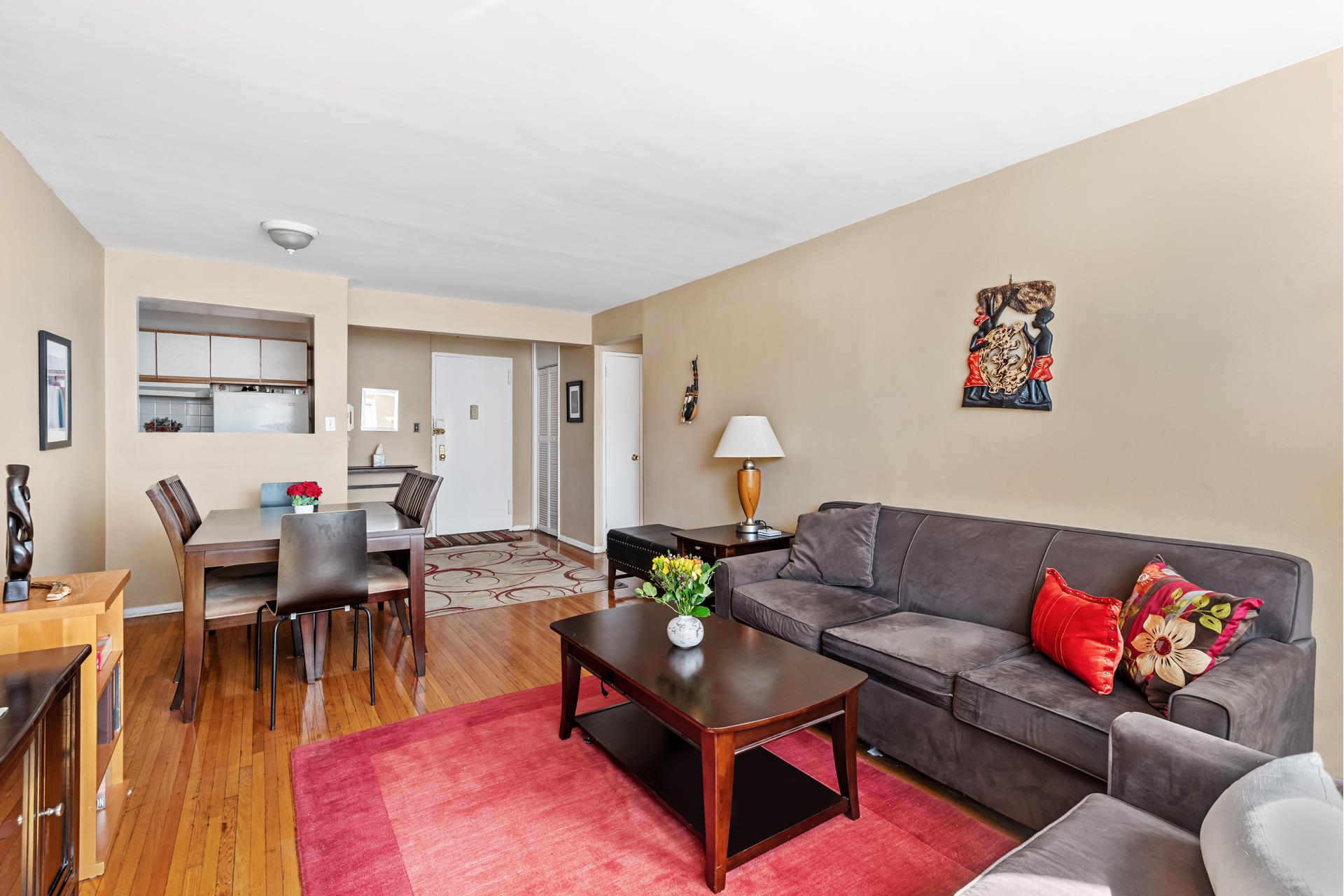 400 E 17TH Street 300