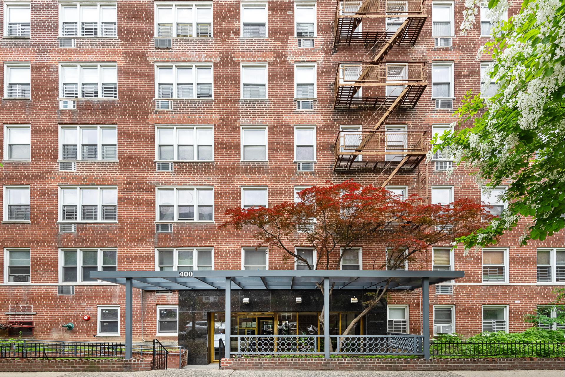 400 E 17TH Street 608