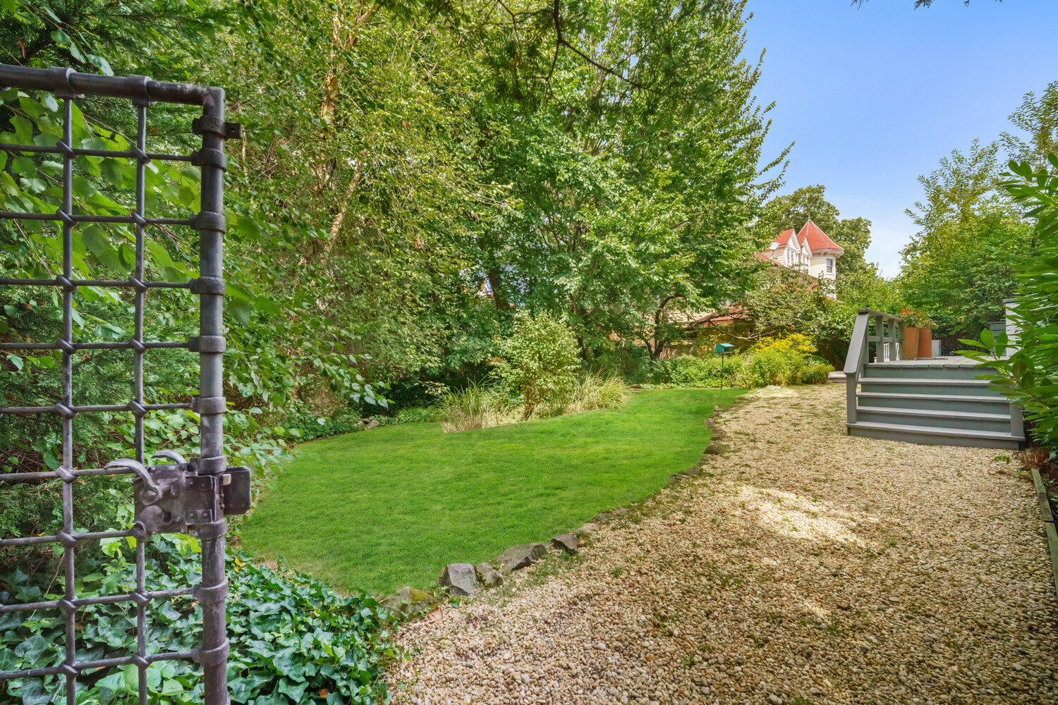 209 ARGYLE Road HOUSE