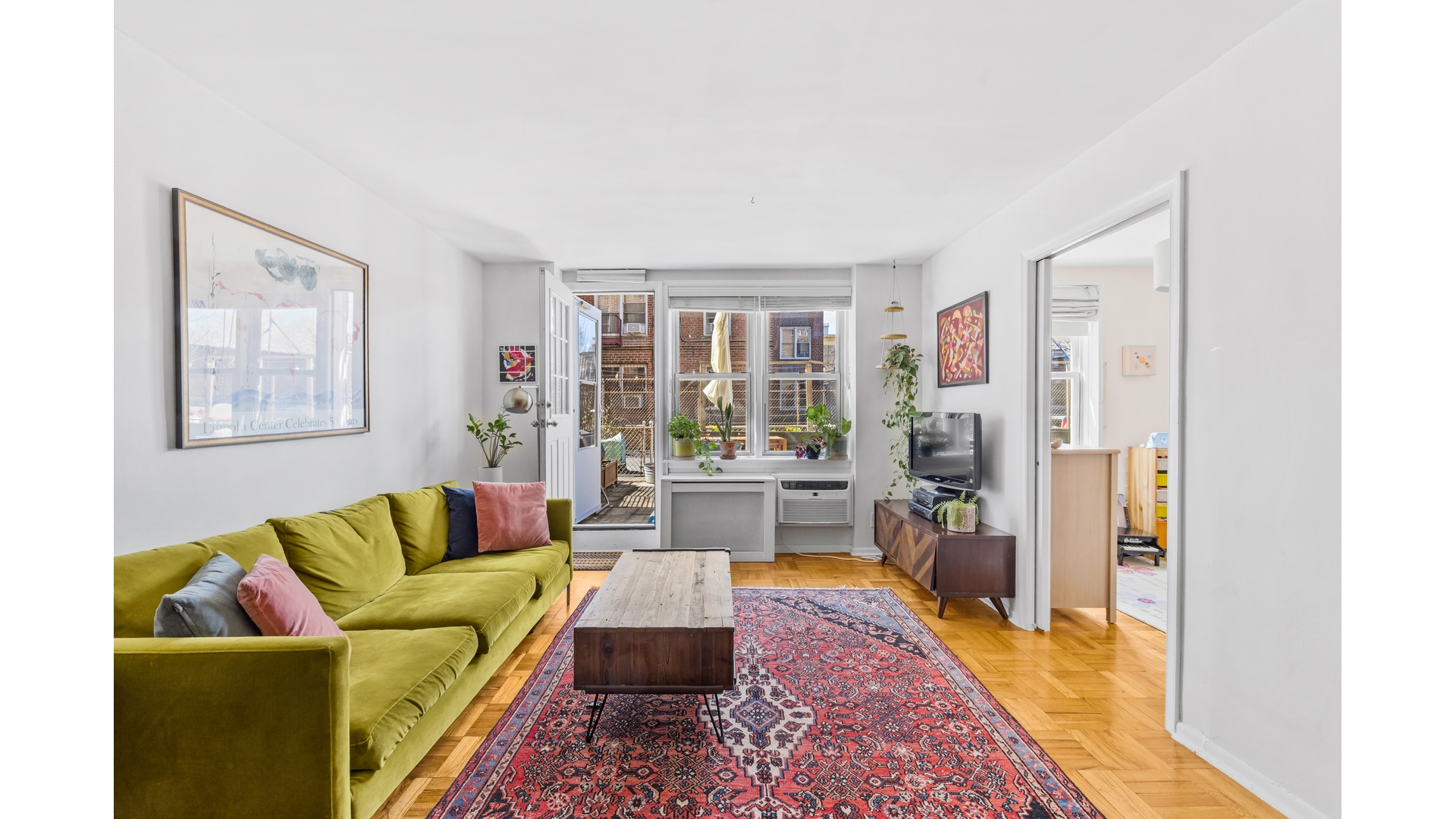 400 E 17TH Street 201