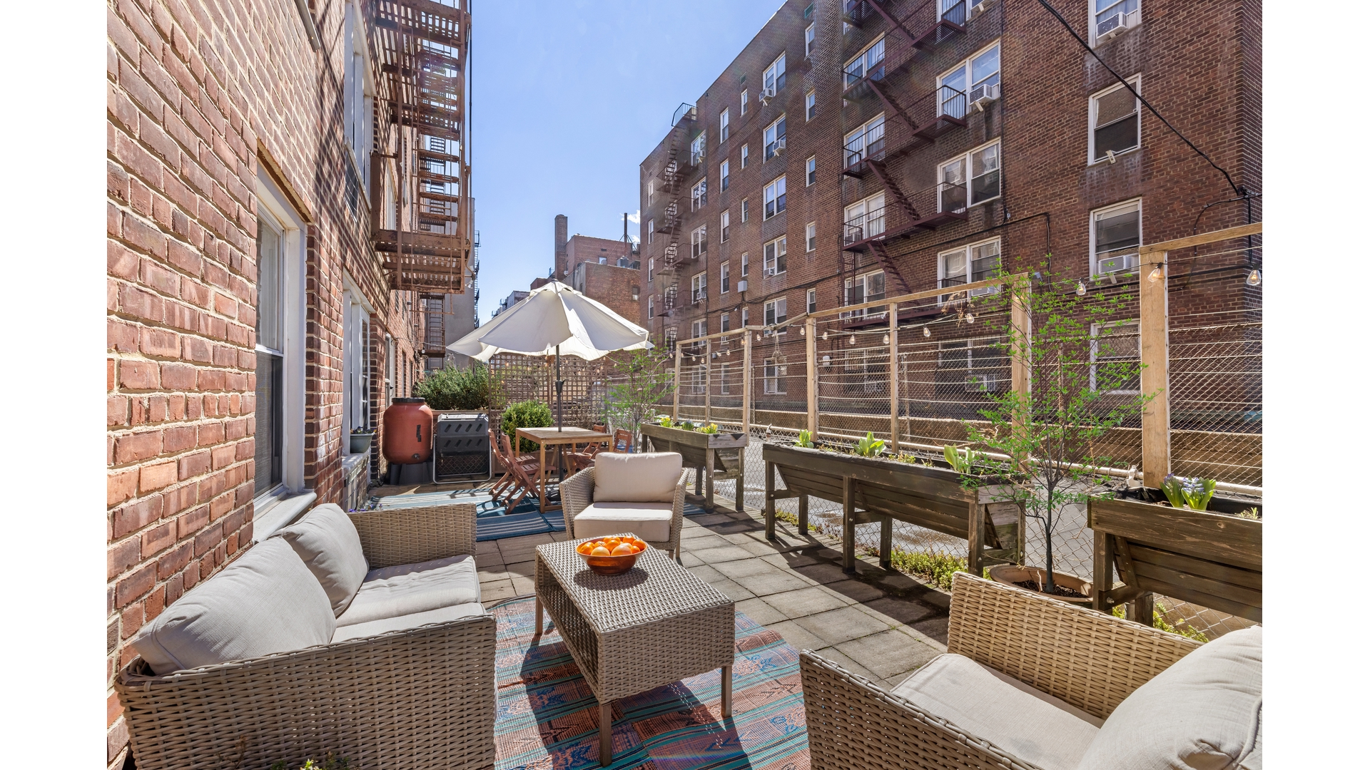 400 E 17TH Street 201