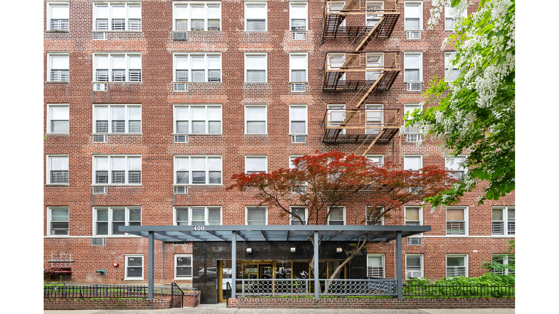 400 E 17TH Street 201