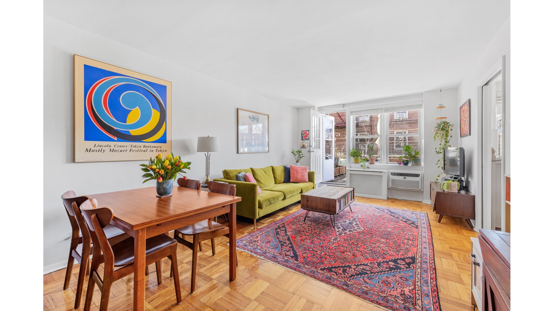 400 E 17TH Street 201