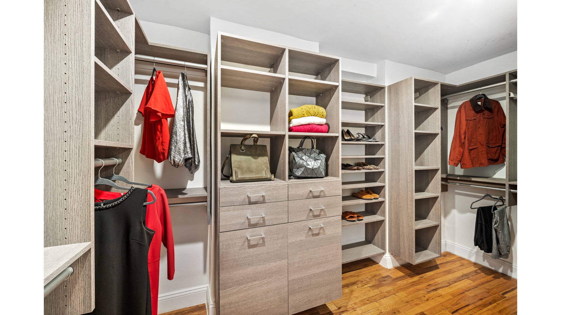 415 ARGYLE Road 2/3L