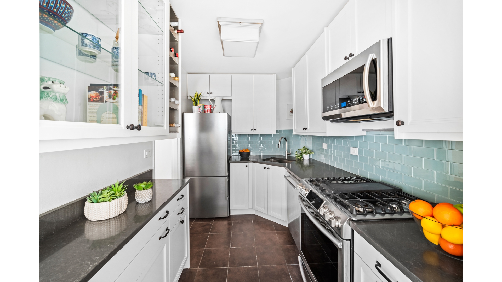 415 ARGYLE Road 2/3L